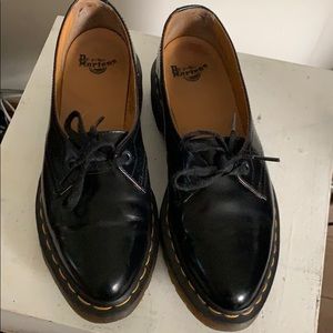 Dr. Martens Siano shoe